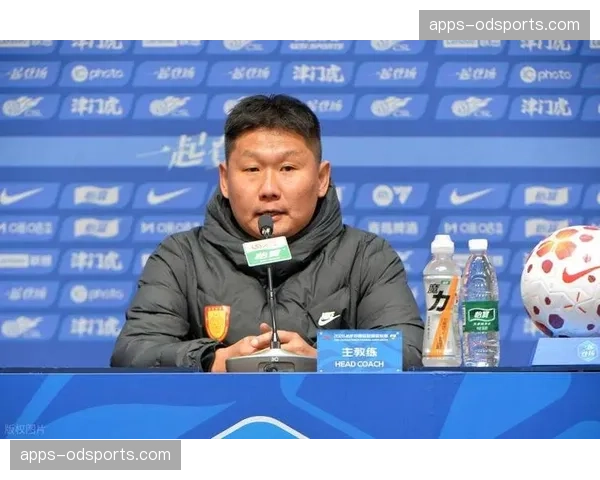 刘建业五后卫铁桶阵 铜梁龙升班马赛季零失球秘诀